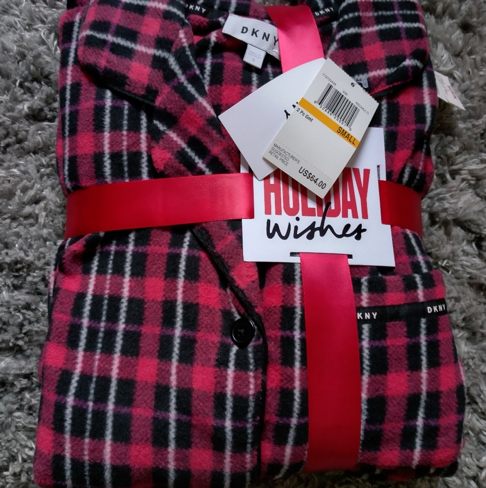 New with tags, small fleece pajama holiday gift set